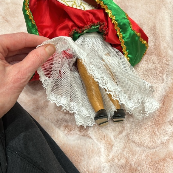 Traditional Mexican Doll - Picture 5 of 6